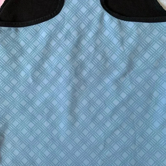 The north face tank top sleeves - Picture 9 of 10